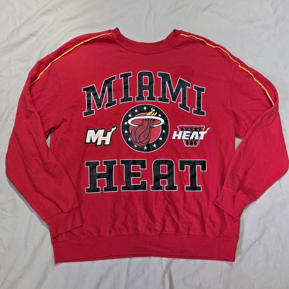 NBA Miami Heat 2022 Red Long Sleeve Pullover Adult Size Large L NBA